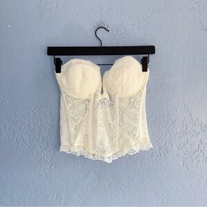 Victoria’s Secret Gold Label Vintage 90s Lace Bustier in Cream Size 36B